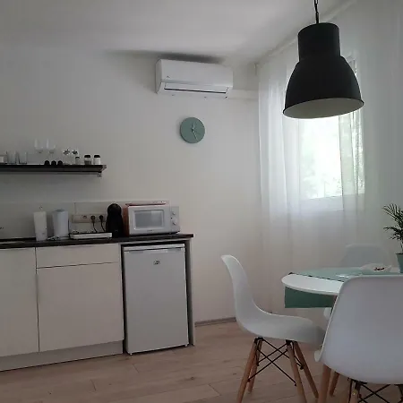 Forest Apartman *