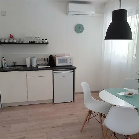 Forest Apartman דירה מאקו